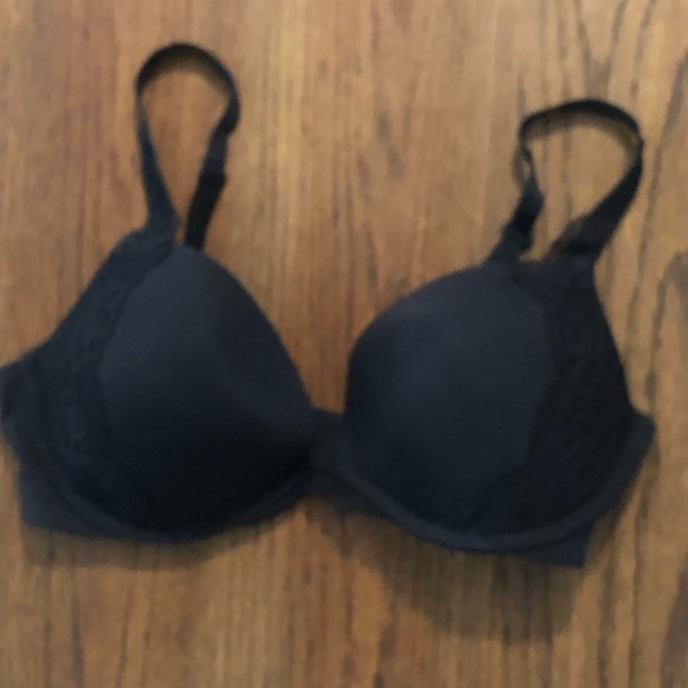 Victorias Secret Push Up Bra 34D Angels infinity edge EUC